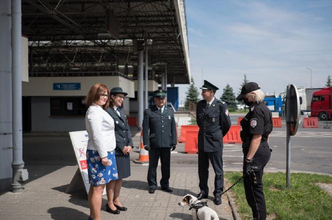 Nowe urządzenie do prześwietlania samochodów na granicy w Korczowej [ZDJĘCIA]