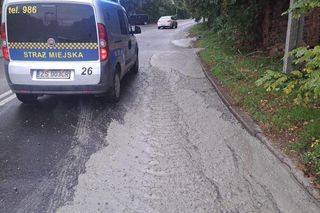 Betonowa ścieżka ciągnęła się prawie kilometr