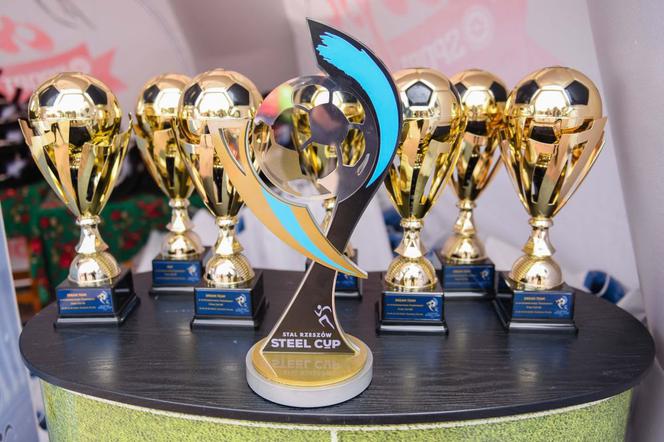 Stal Rzeszów Steel Cup 2019 - puchary dla zwycięzców