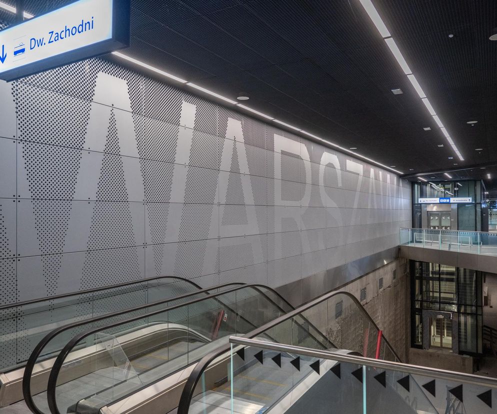 To pierwsza taka inwestycja w Warszawie. Konstrukcja przystanku gotowa