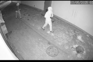 ​Policjanci ustalają sprawców kradzieży i włamania w Górze [ZDJĘCIA]
