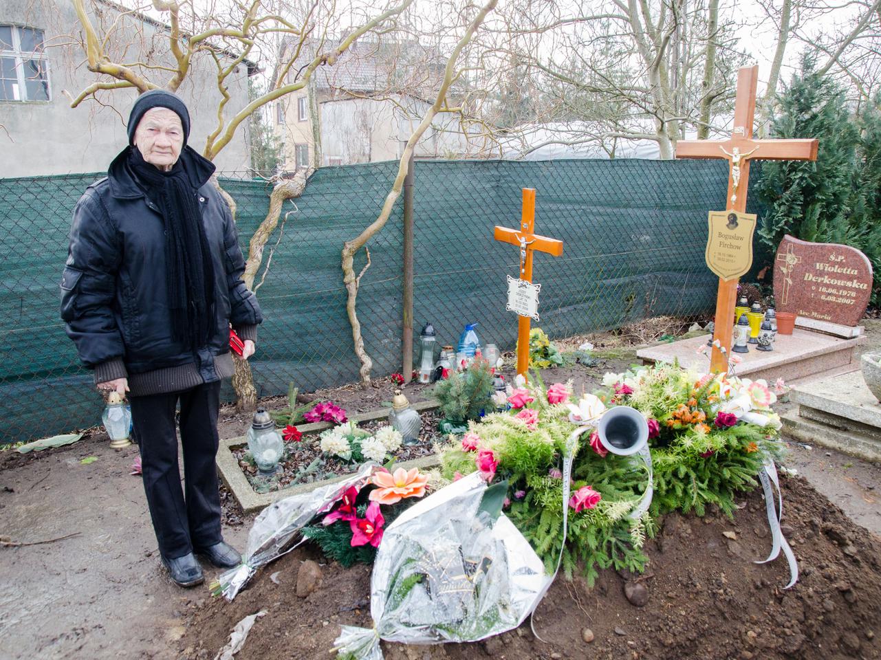 Ksiądz odmówił pochówku zmarłego, bo jego matki nie stać na pogrzeb! SKANDAL w Wąbrzęźnie