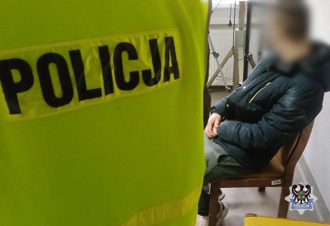 Zaatakowali policjantów, bo zwrócili im uwagę, że nie mają maseczek