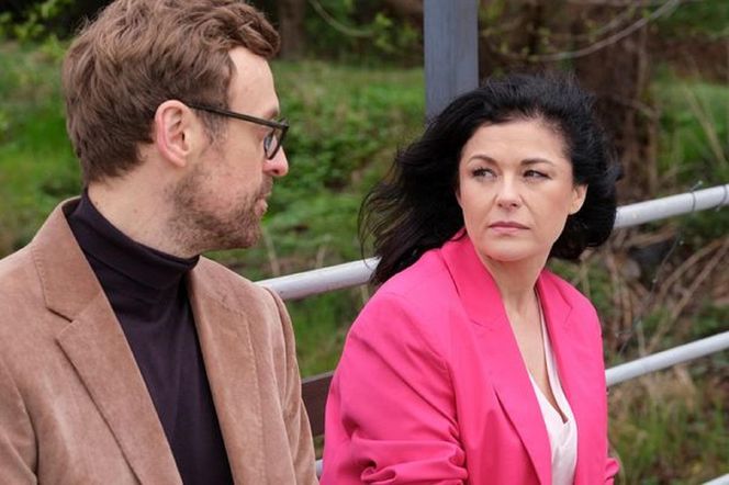 M jak miłość, odcinek 1872. Hoffman (Mateusz Rusin), Kinga (Katarzyna Cichopek)