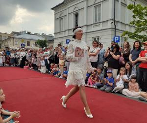 Siedlczanie mogli wsiąść w wehikuł czasu i zobaczyć ulicę Pułaskiego - Piękną sprzed stu lat