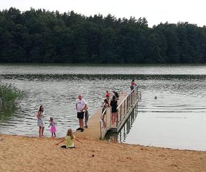 Plaża pod Olsztynkiem zmieniła się nie do poznania. Jest już oficjalnie otwarta! [ZDJĘCIA]