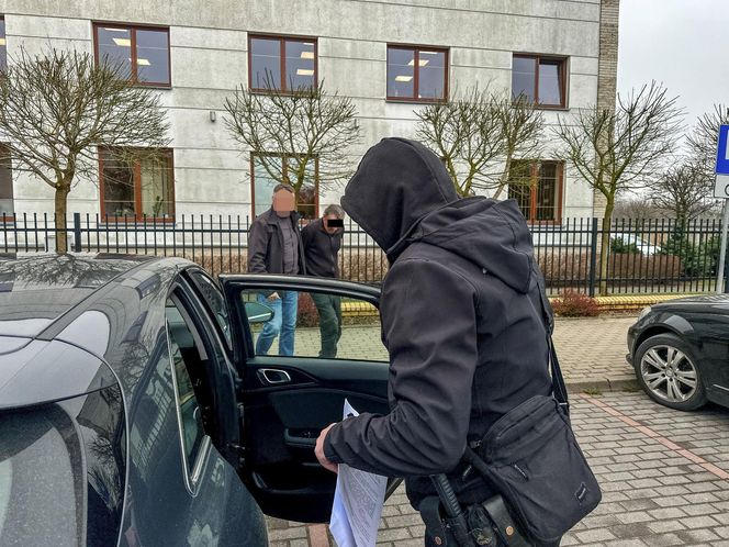 Pożar trzcinowiska nad jeziorem Dargin. Dwóch mężczyzn z zarzutami! Makabra na Mazurach