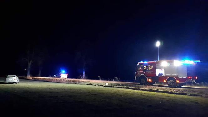 Sierpc. POWAŻNY WYPADEK! Zmiażdżone auto z kobietą za kierownicą! [ZDJĘCIA]