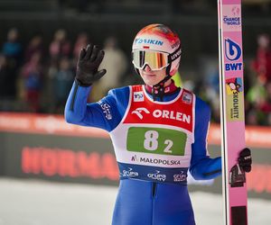 Skoki dzisiaj relacja NA ŻYWO. PŚ w Lillehammer: Wąsek znów najlepszy z Polaków. Skoki online niedziela 24.11.2024 [WYNIKI LIVE]