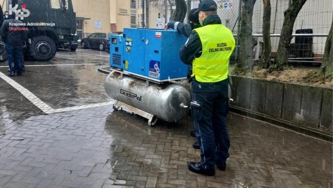 Sprzęt od handlarzy papierosami trafił do szpitala! [ZDJĘCIA]