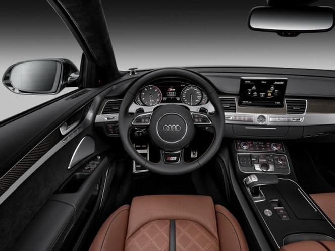 Audi S8 D4