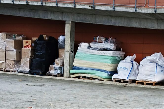 Dary dla powodzian pod halą Netto Arena