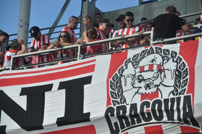 Korona Kielce - Cracovia. Zdjęcia kibiców podczas meczu. 10 sierpnia 2024