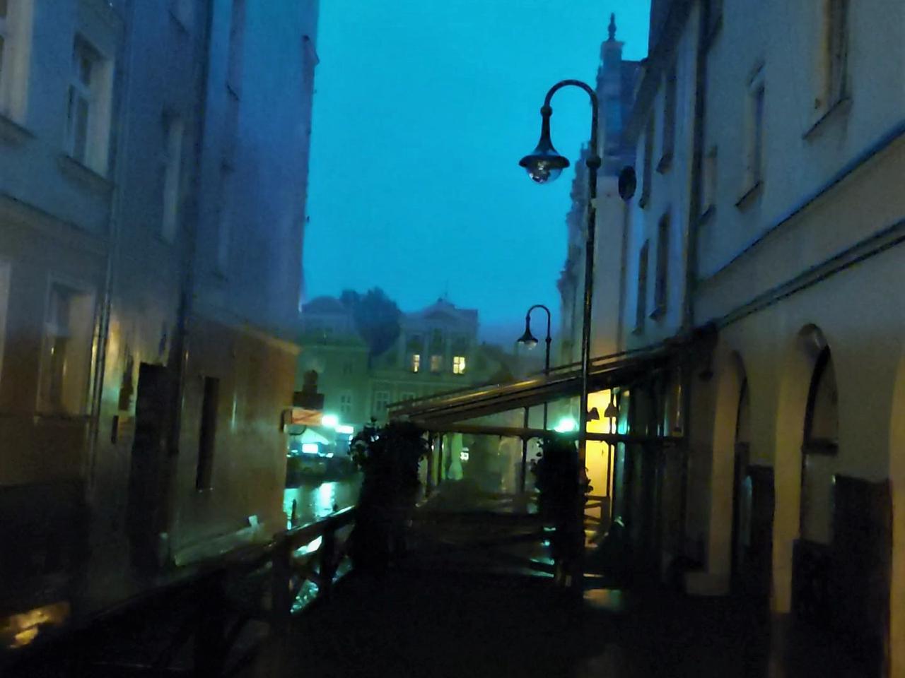 Opolskie. Strażacy podsumowują pogodowy pogrom. Rodzina straciła dach. Przed nami kolejne burze!