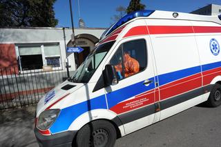 Zachodniopomorskie. Brakuje personelu medycznego i karetek do transportu osób z COVID-19!