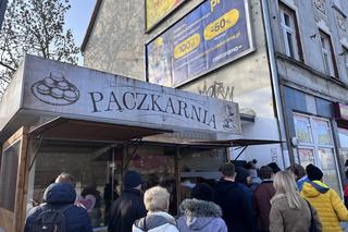 Kolejki przed pączkarniami w Gorzowie.