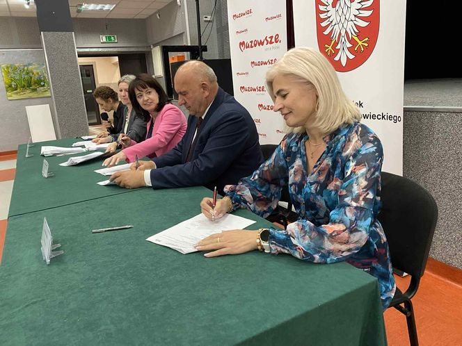Kilkadziesiąt nowych inwestycji w powiecie siedleckim z dofinansowaniem Mazowsza
