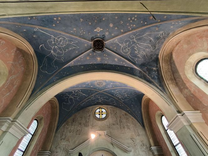 Słoneczna pogoda sprzyjała. 32. Kwesta Na Odnowę Zabytków Starego Cmentarza w Tarnowie