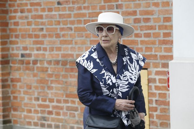 Pogrzeb Joanny Kołaczkowskiej. Tłumy żegnają wybitną artystkę kabaretową
