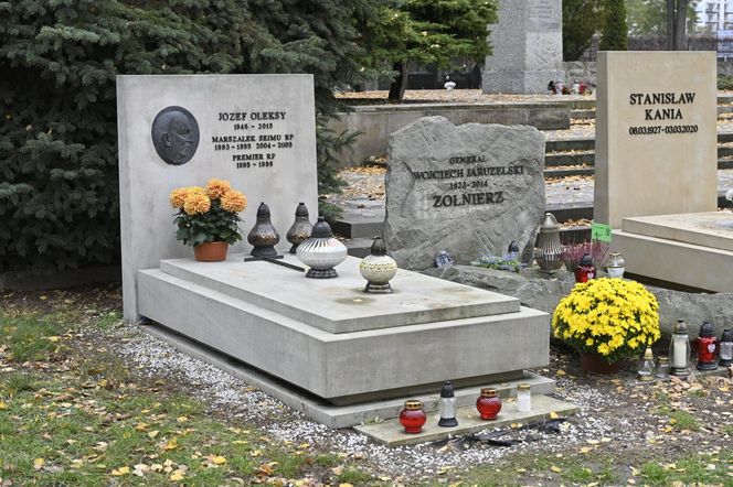 Tu spoczywa Józef Oleksy