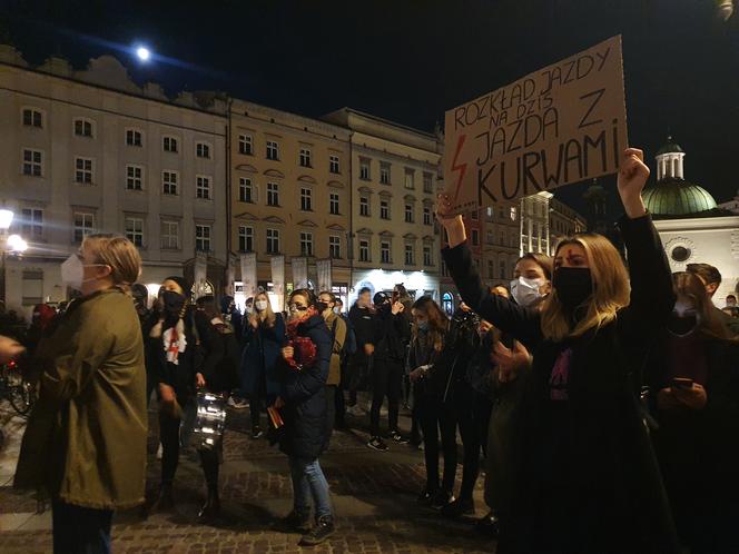 Strajk Kobiet w Krakowie. Protest na Rynku Głównym [27.10.2020]