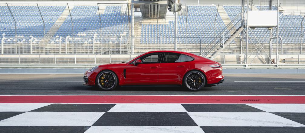 Nowe Porsche Panamera GTS 2018