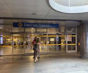 Metro znowu nie działa. Długi odcinek linii M1 wyłączony z ruchu