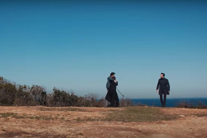 Nedim po raz kolejny pojmie Nenę. To zaprowadzi całą trójkę na skraj urwiska 