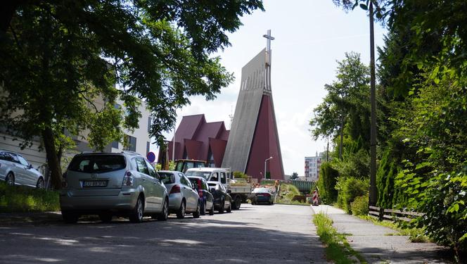 Lublin. Kładka wróciła na swoje miejsce. Jak wygląda konstrukcja nad ulicą Filaretów? Mamy ZDJĘCIA!