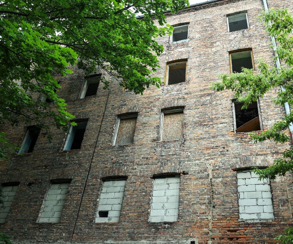 Warszawa. Kamienica Ząbkowska 19