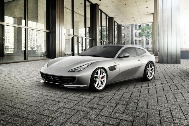 Ferrari GTC4 Lusso T 