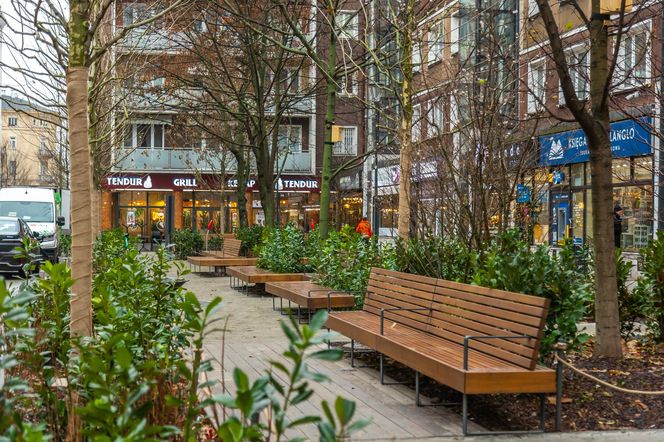 Ul. Chmielna w Warszawie po przebudowie