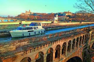 Barką po Francji. Zimowy rejs rzekami i kanałami