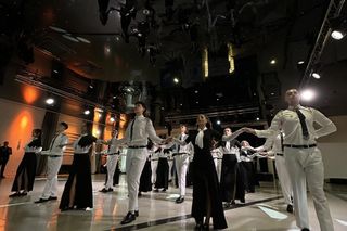 Najdłuższa próba trwała 10 godzin. Takiego poloneza nigdy nie widzieliście. Licealiści z Radomia zrobili wielkie show