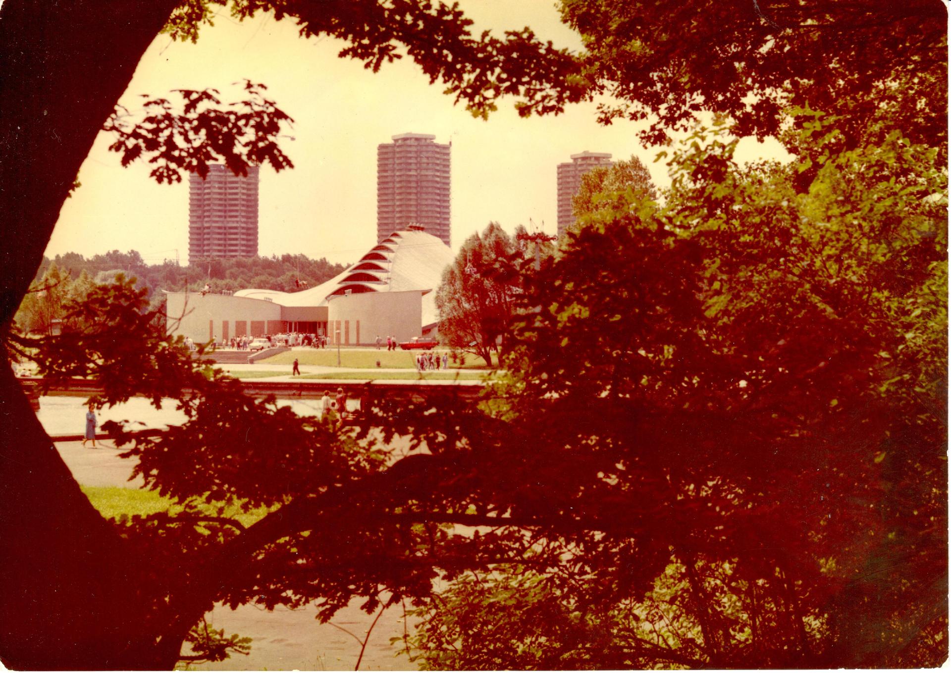 Hala Kapelusz i Park Śląski w Chorzowie - tak wyglądały w czasach PRL-u. Zobacz archiwalne zdjęcia
