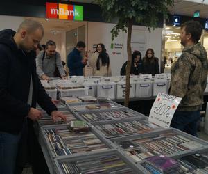 Zimowy Kiermasz Płyt Winylowych w Bydgoszczy. Czarne krążki przyciągnęły tłumy! 