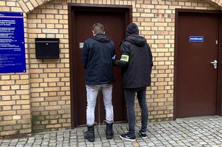 Atak nożem w centrum Torunia. 35-latek brutalnie zaatakował młodego mężczyznę