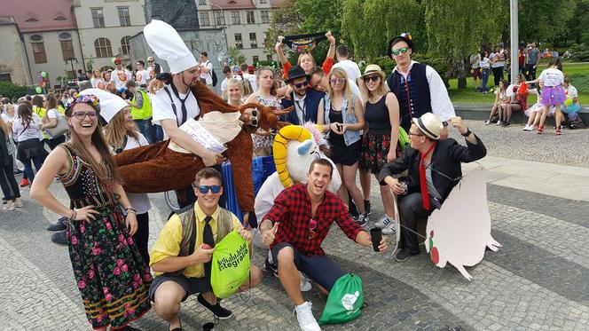 Juwenalia Poznań 2017: Pochód i kreacje studentów!