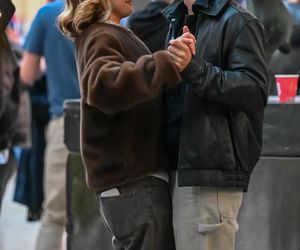 Maciej Musiał całował ukochaną na balkonie