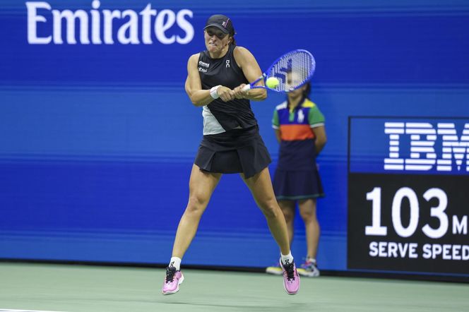 Iga Świątek w 1/8 finału US Open. Trudny mecz i awans Polki po zaciętej walce z Kalinską