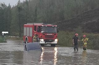 Dramat 41-latki w Jastrzębiu Zdroju. Wielka woda porwała kobietę