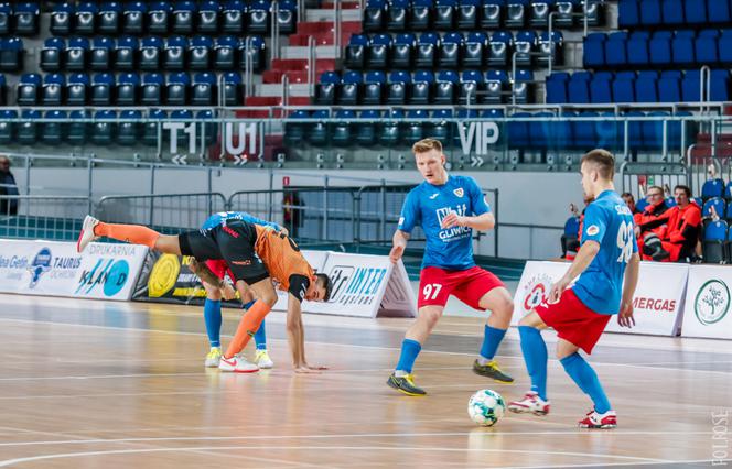 FC KJ Toruń - Piast Gliwice 2:5