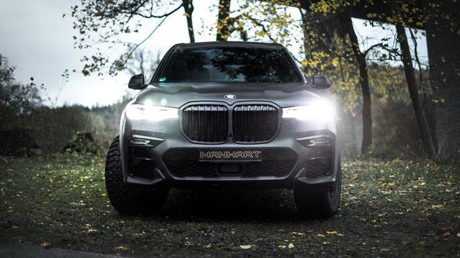 BMW X7 po tuningu Manhart