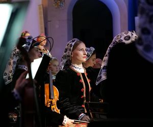 Występ zespołu Mazowsze w Starachowicach
