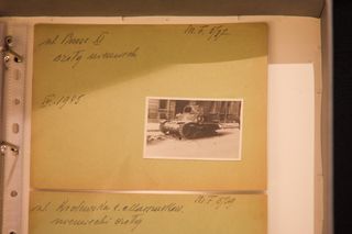 Zbiór fotografii dokumentujących zniszczoną Warszawę