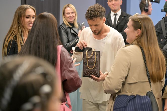 Kulisy "Tańca z Gwiazdami". Zmęczona Bursztynowicz, zakochani Kaczorowska i Rogacewicz. Szok, co zrobił Sikora