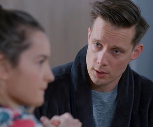 Na Wspólnej odc. 4045. Darek Żbik (Michał Mikołajczak), Kasia (Julia Chatys)