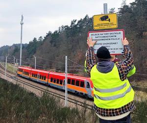 Tu nie przejdziesz przez tory. Teren jest ściśle monitorowany. Zobacz, co nagrały kamery