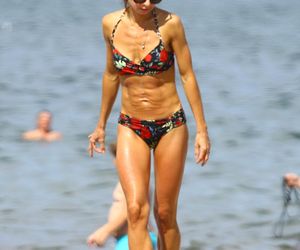 Marta Kaczyńska nad Bałykiem niczym grecka bogini!