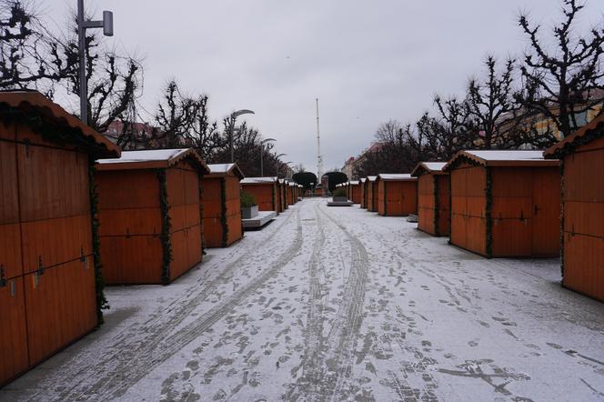 Jarmark Bożonarodzeniowy przed otwarciem